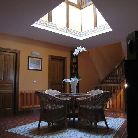 Hostal Rural Huartearena Iza Екстериор снимка