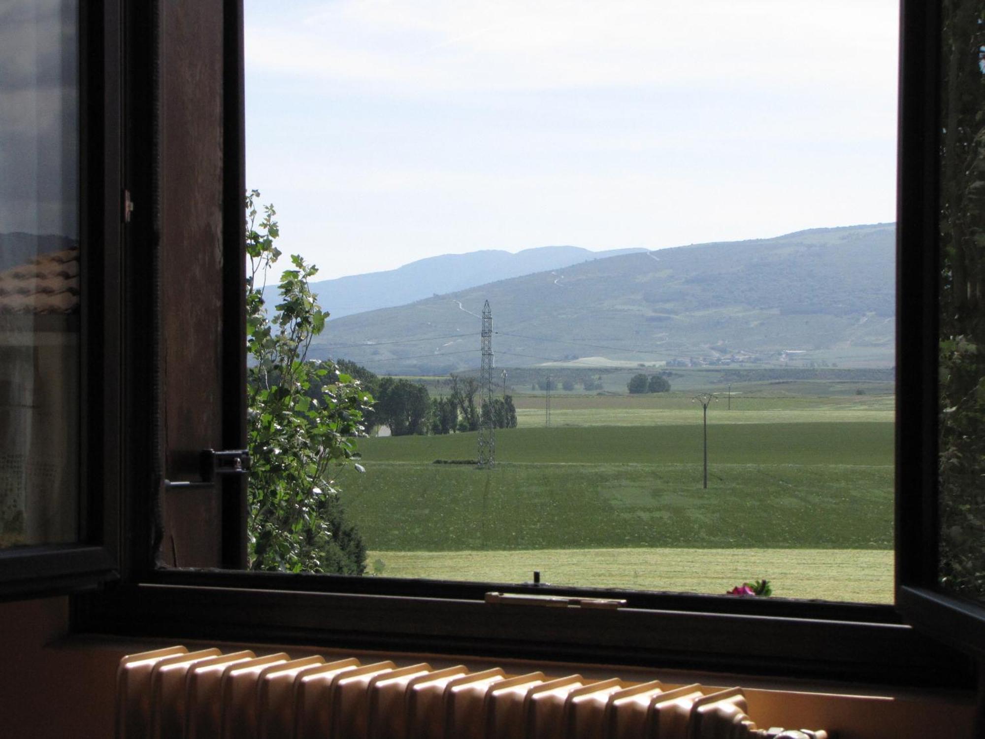Hostal Rural Huartearena Iza Екстериор снимка