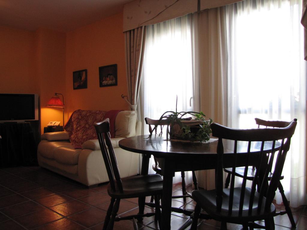 Hostal Rural Huartearena Iza Екстериор снимка