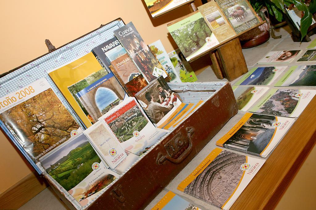 Hostal Rural Huartearena Iza Екстериор снимка